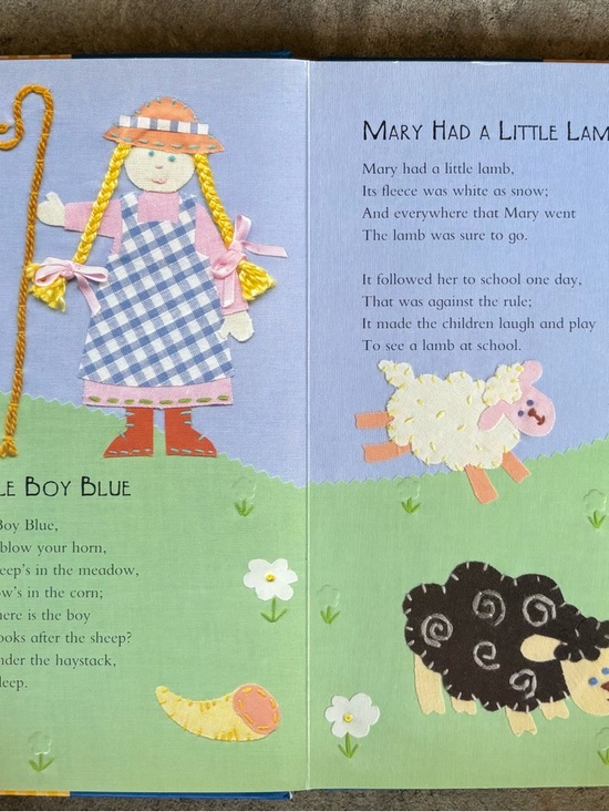 Nursery Rhymes Illustrated by Susie Lacome - Yellow & Blue Children's Book - Picture 3 of 5
